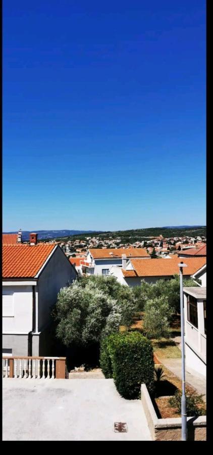 Apartments Jann Krk Town Exterior foto